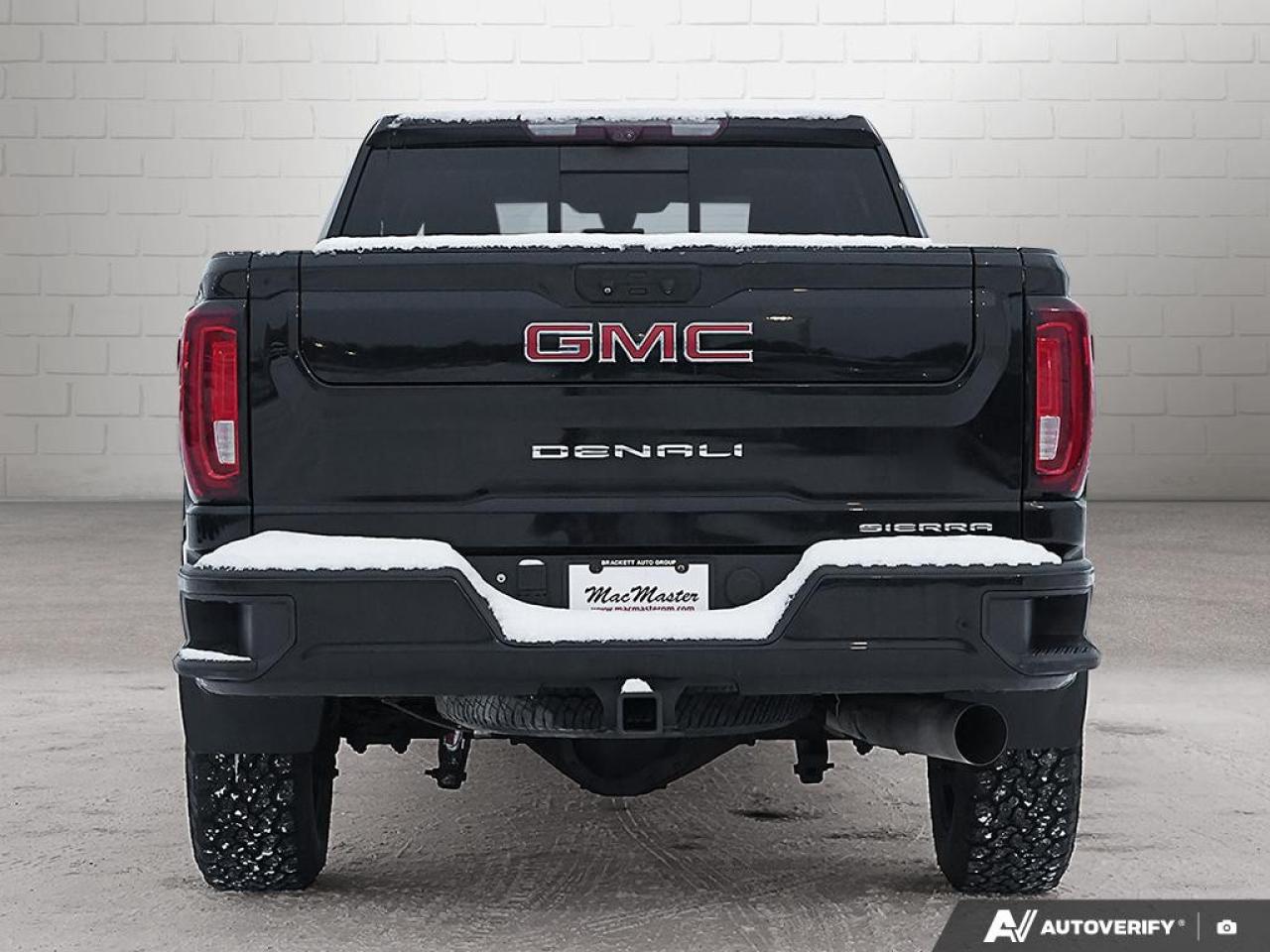 2021 GMC SIERRA 2500HD 4WD Crew Cab Standard Box Denali Photo3