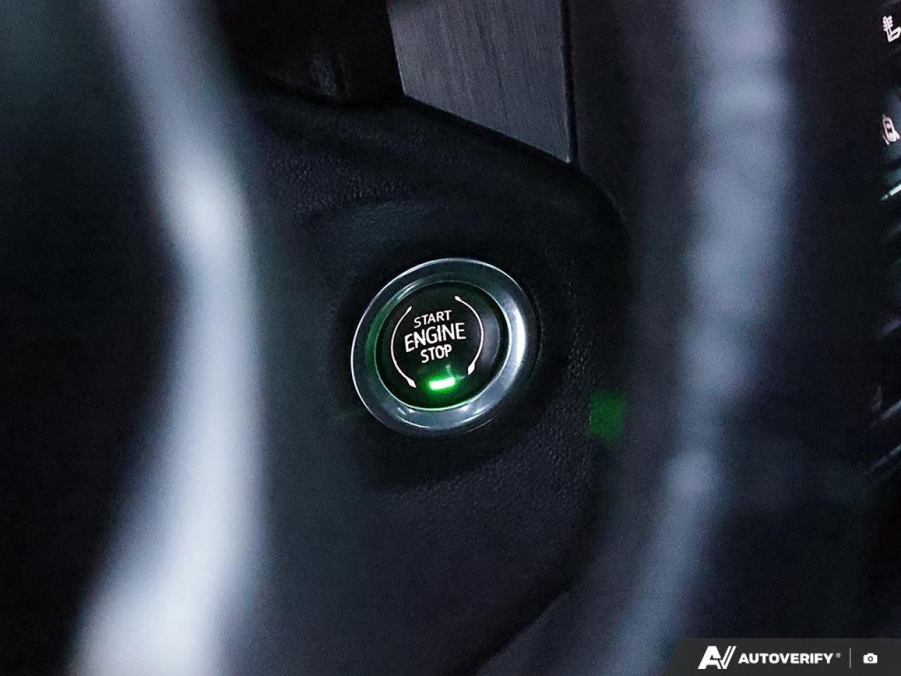 2021 GMC SIERRA 2500HD 4WD Crew Cab Standard Box Denali Photo