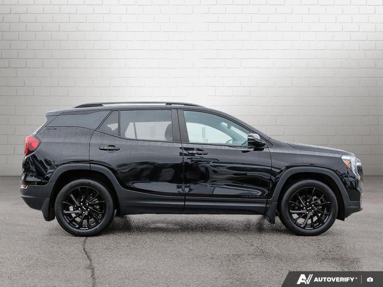 2023 GMC Terrain AWD SLE Photo