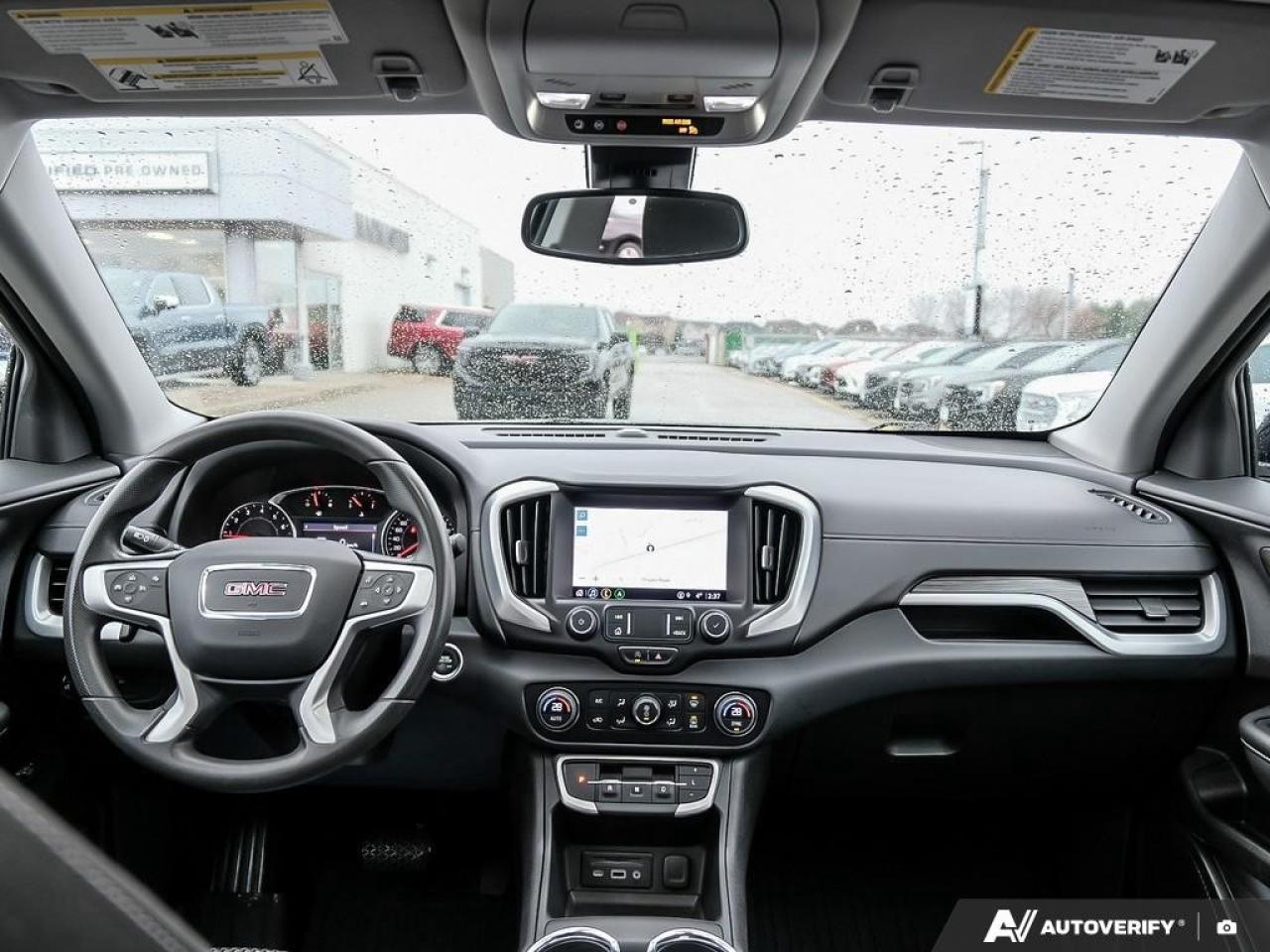 2023 GMC Terrain AWD SLE Photo