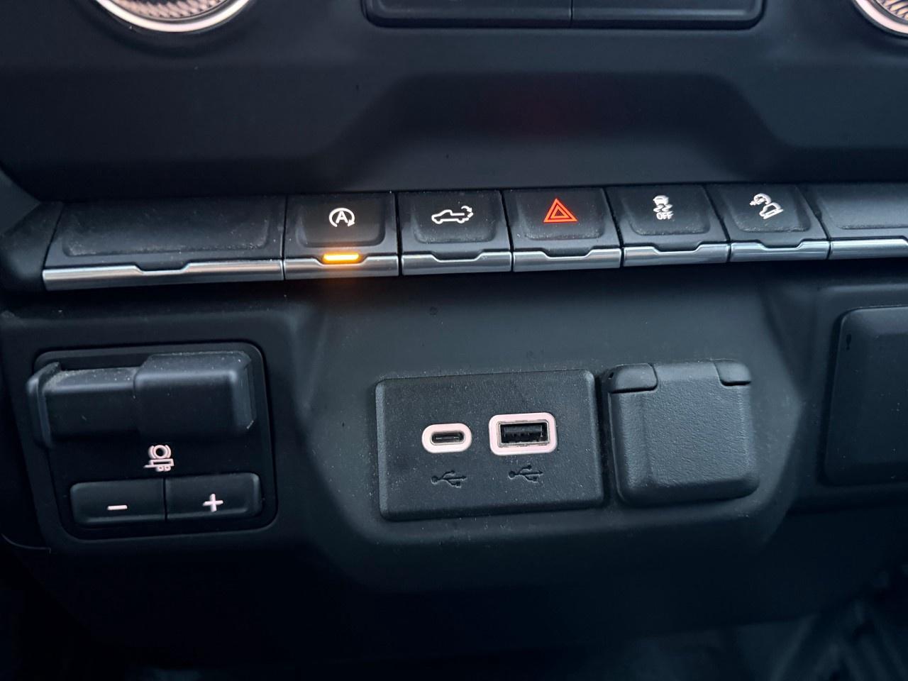 2022 GMC Sierra 1500 Limited Crew Cab Short Box 4-Wheel Drive Pro Photo