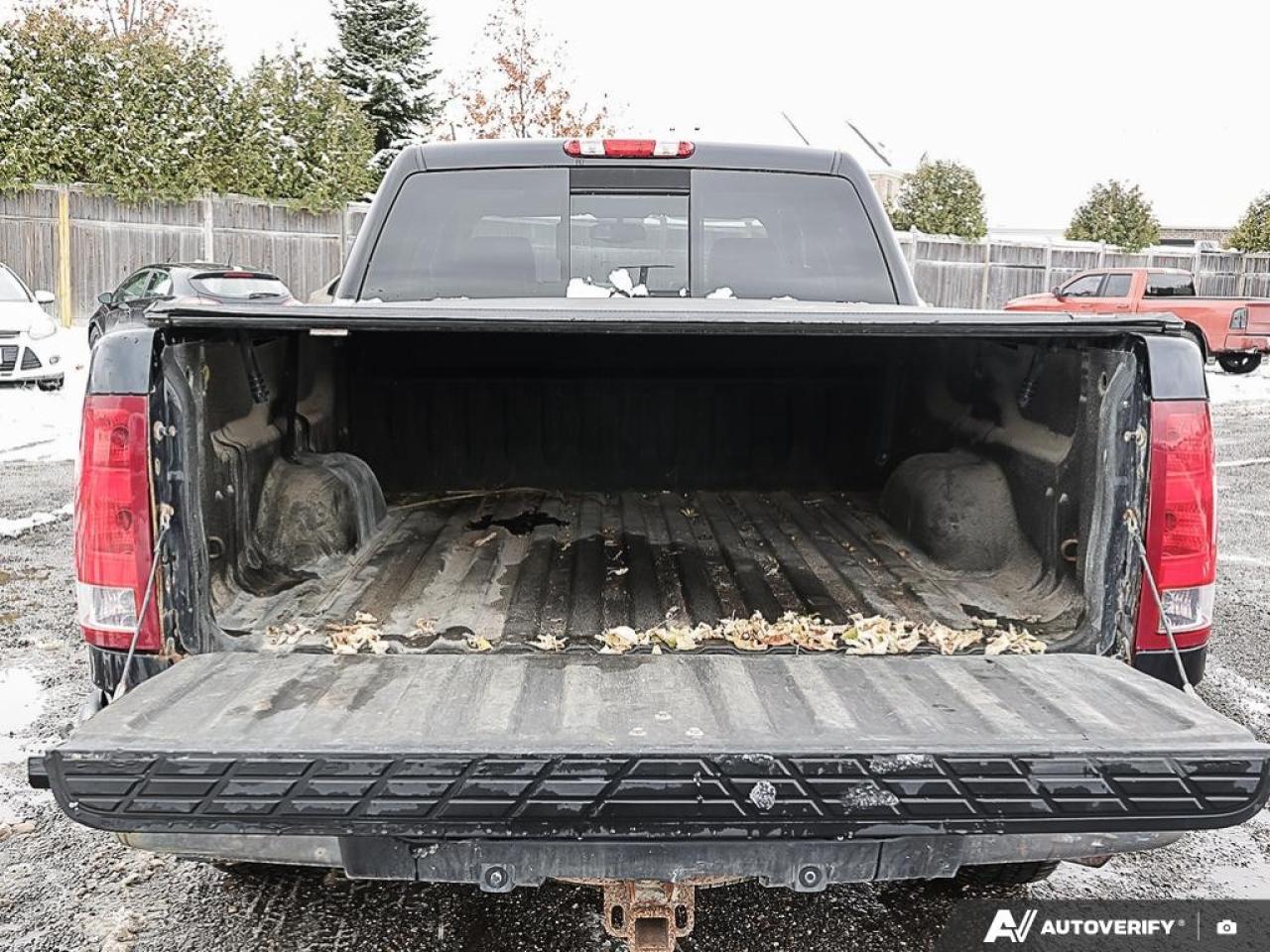 2009 GMC Sierra 1500 4WD CREW CAB SHORT BOX SLT Photo