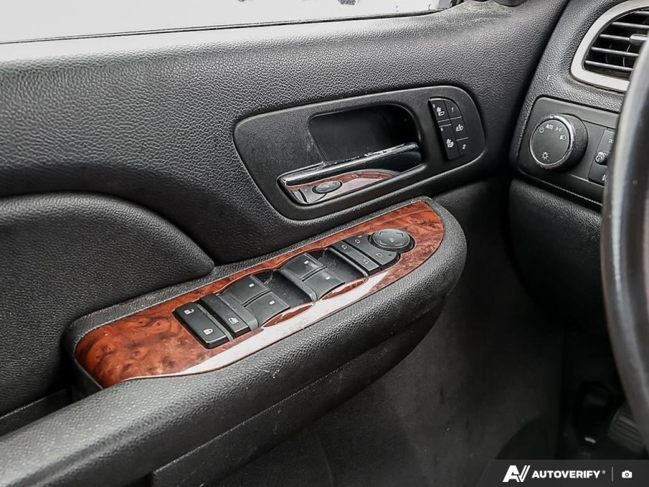 2009 GMC Sierra 1500 4WD CREW CAB SHORT BOX SLT Photo