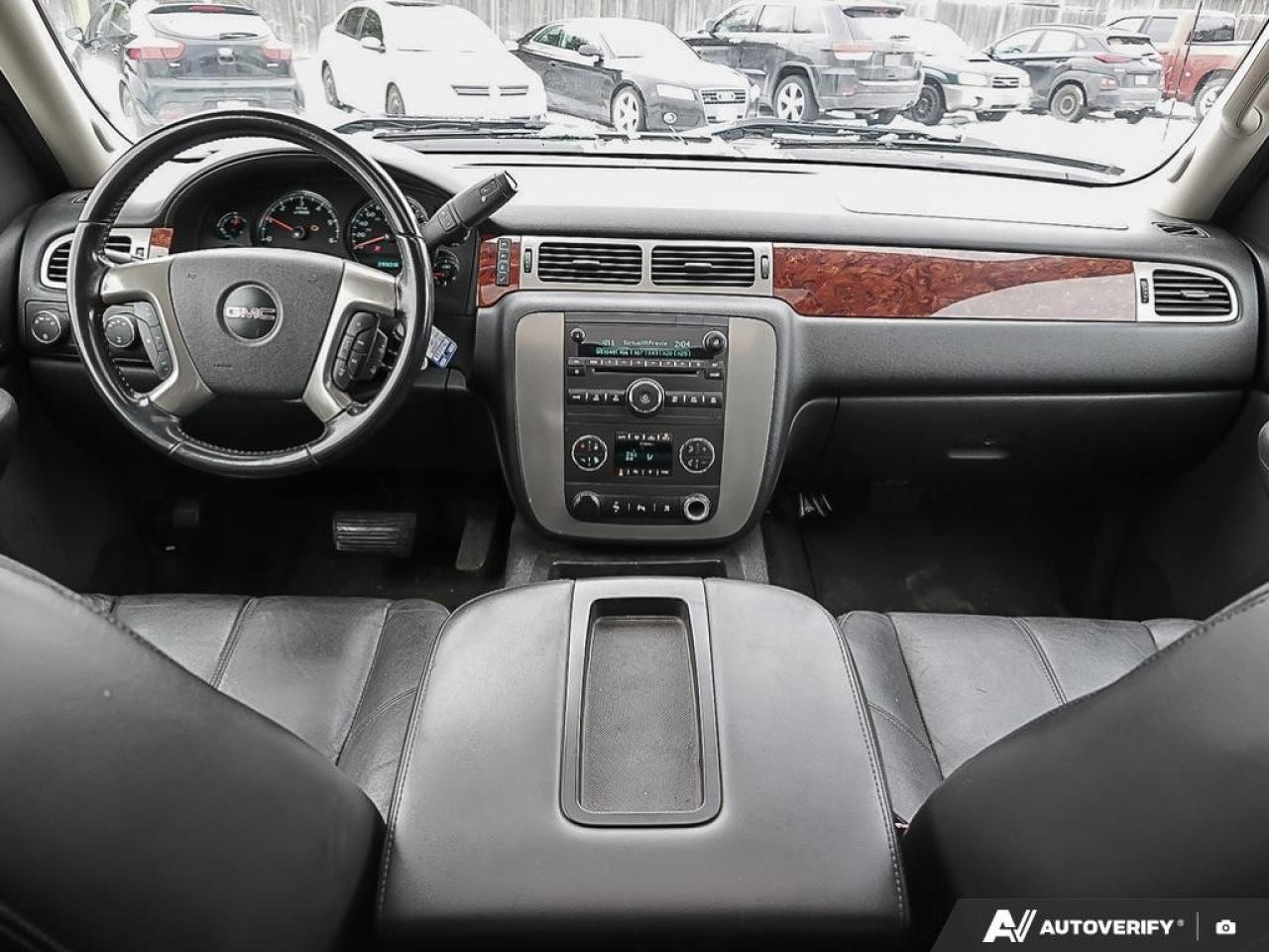 2009 GMC Sierra 1500 4WD CREW CAB SHORT BOX SLT Photo