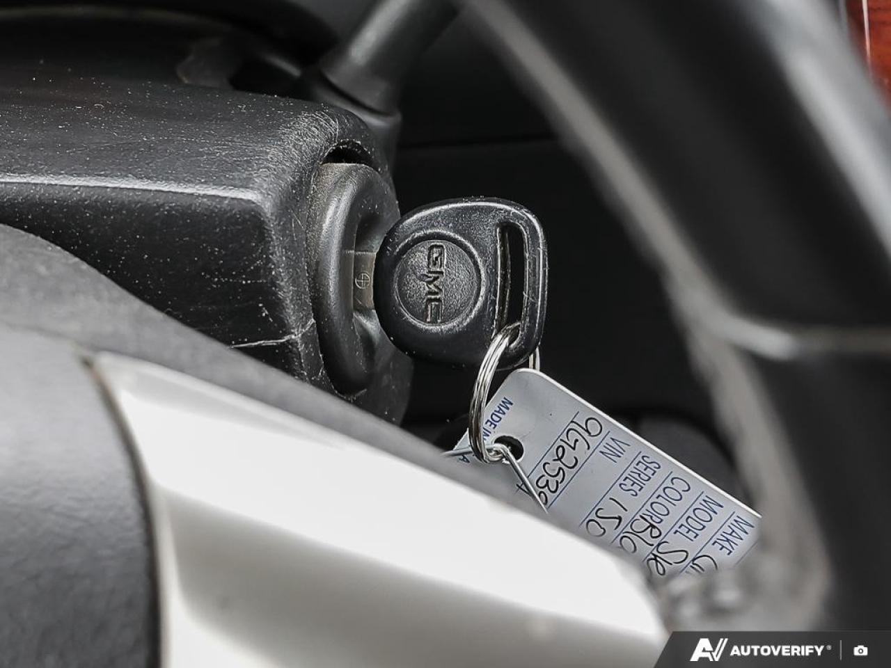 2009 GMC Sierra 1500 4WD CREW CAB SHORT BOX SLT Photo