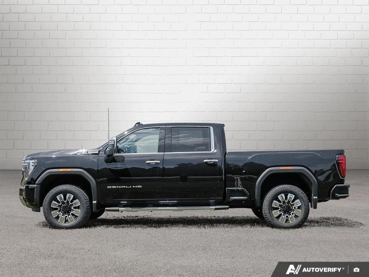 2025 GMC SIERRA 2500HD 4WD Crew Cab Standard Box Denali Photo