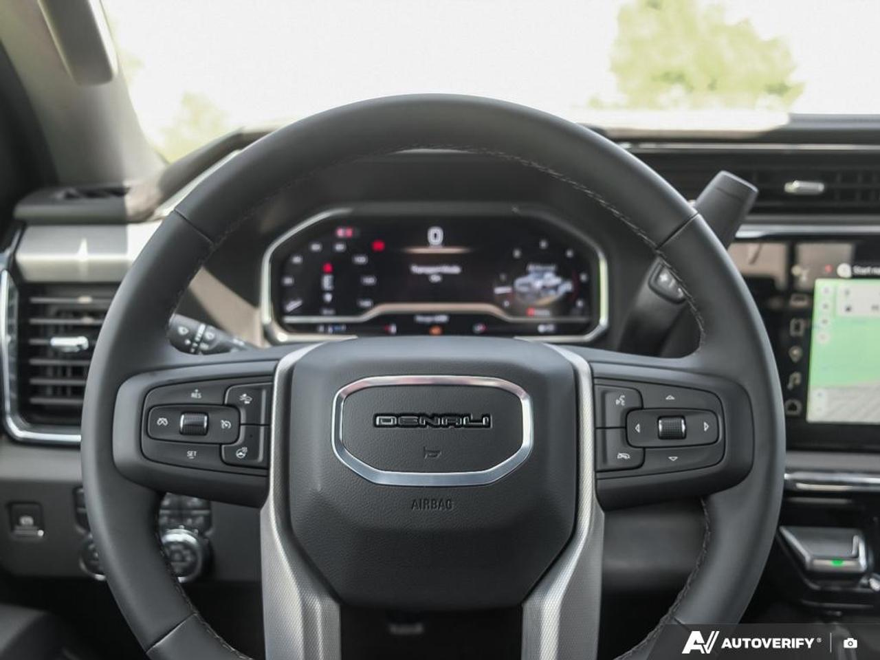 2025 GMC SIERRA 2500HD 4WD Crew Cab Standard Box Denali Photo