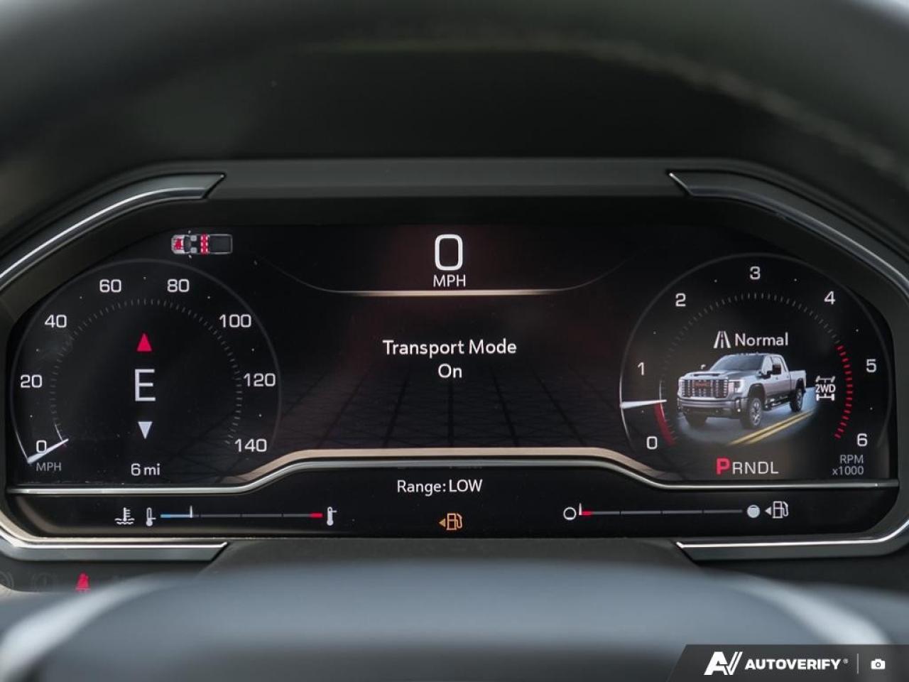 2025 GMC SIERRA 2500HD 4WD Crew Cab Standard Box Denali Photo