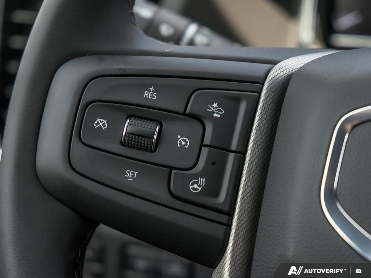 2025 GMC SIERRA 2500HD 4WD Crew Cab Standard Box Denali Photo