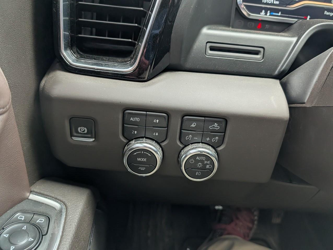 2025 GMC Sierra 1500 Crew Cab Short Box 4-Wheel Drive Denali Photo