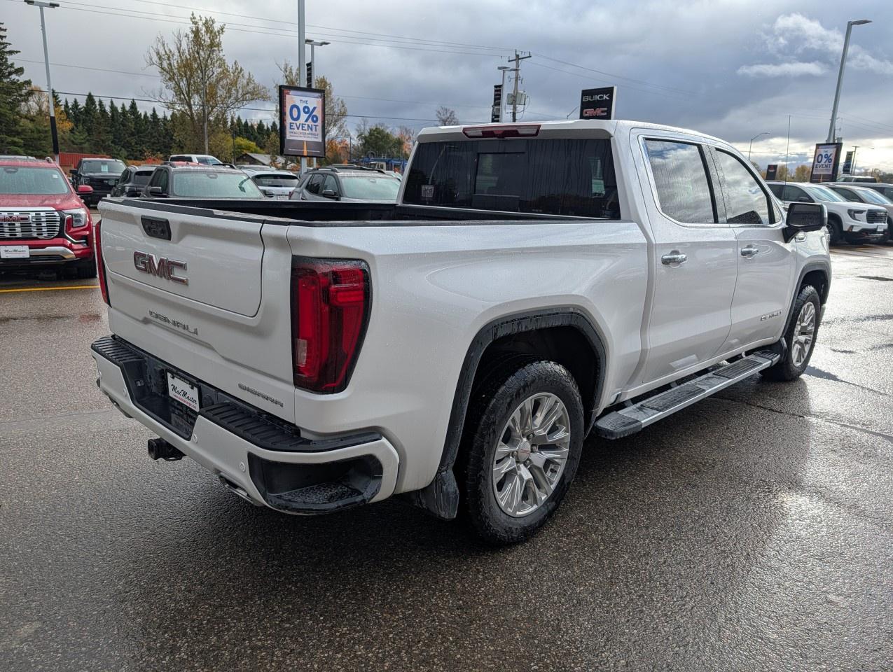 2025 GMC Sierra 1500 Crew Cab Short Box 4-Wheel Drive Denali Photo