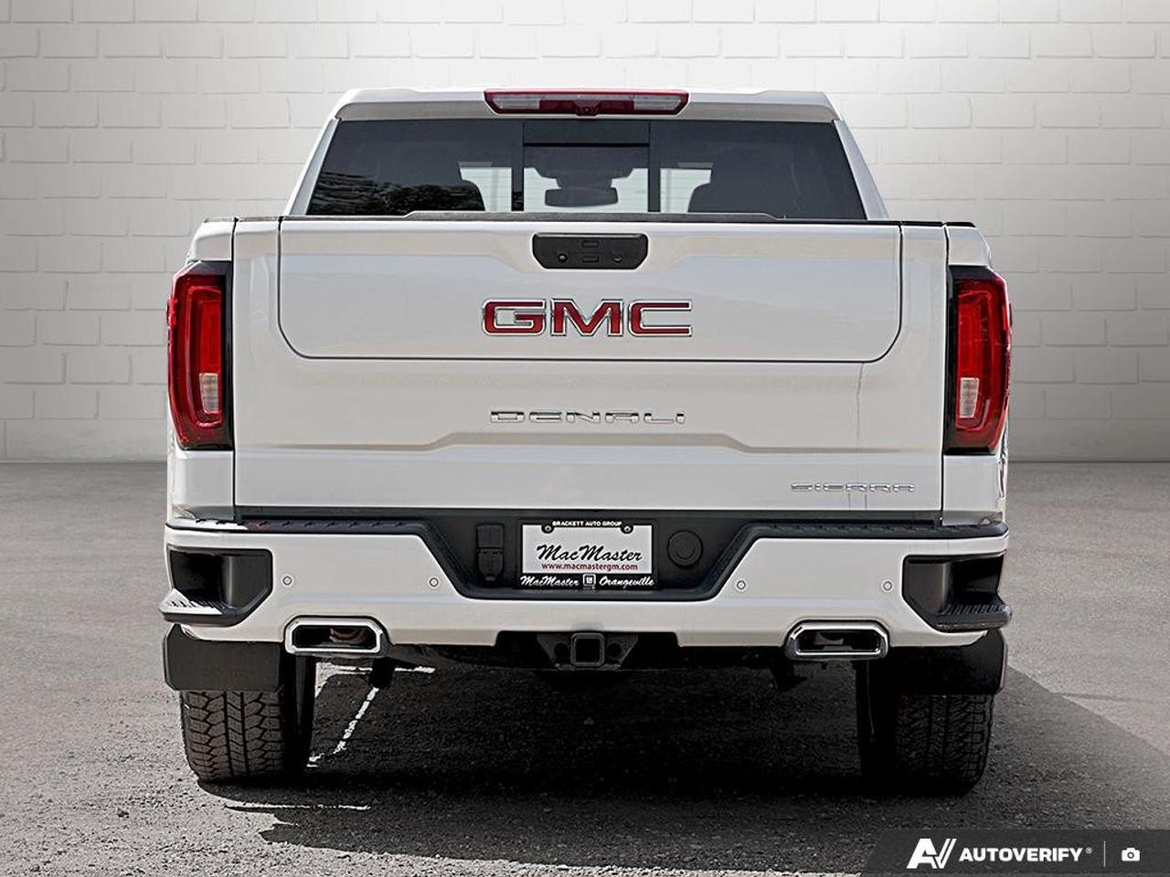 2025 GMC Sierra 1500 Crew Cab Short Box 4-Wheel Drive Denali Photo3