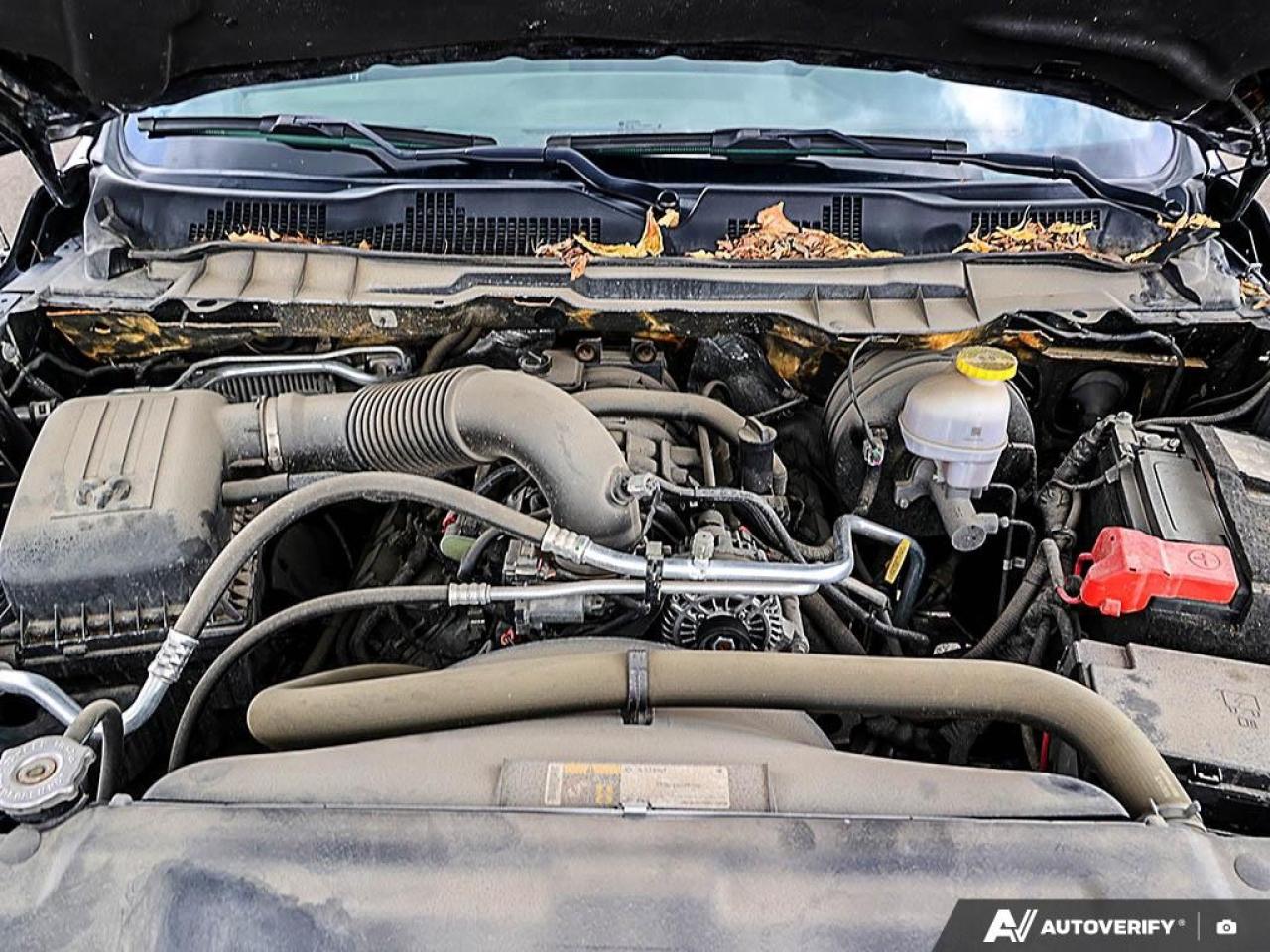 2022 RAM 1500 Classic SLT 4X4 CREW CAB 6'4" BOX Photo