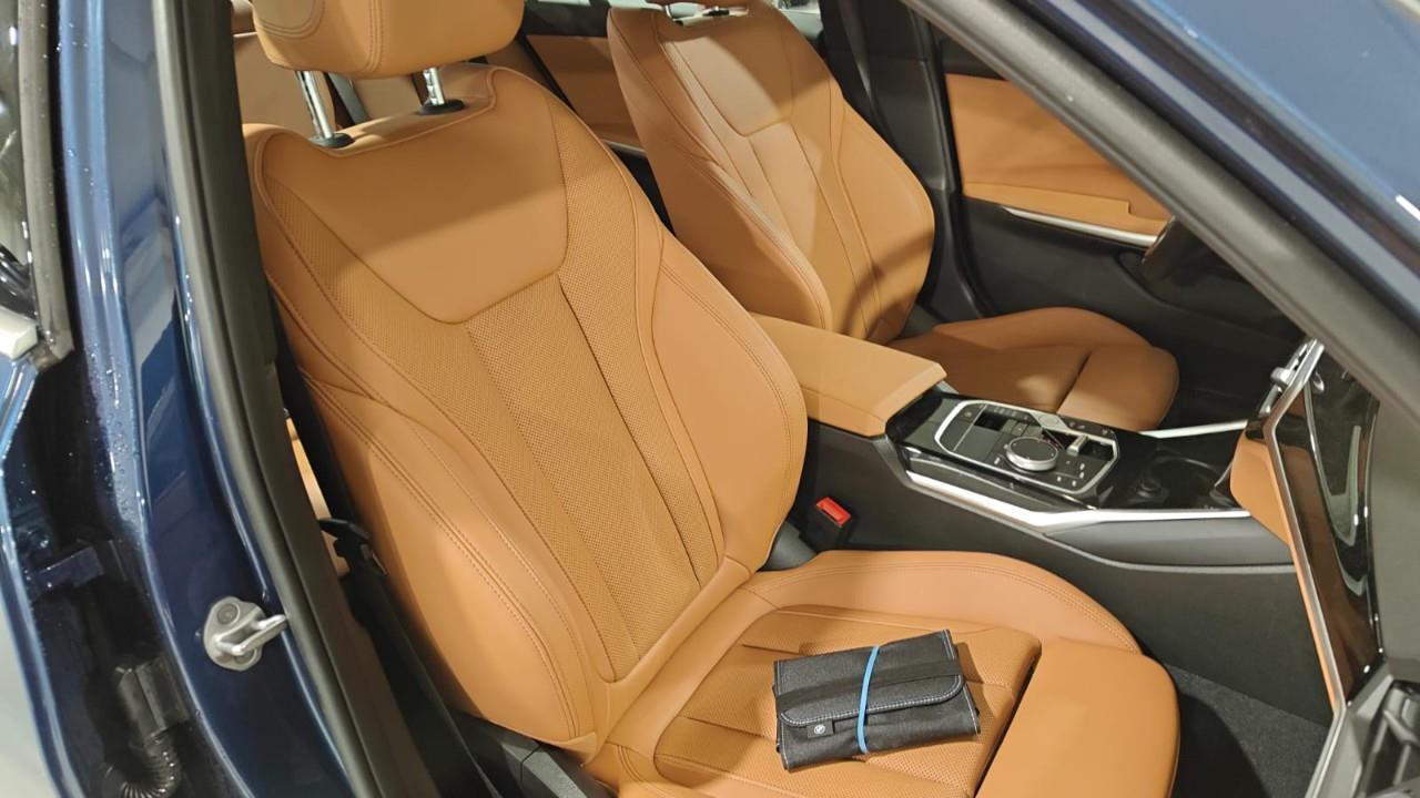 2023 BMW 330 i xDrive 4dr All-Wheel Drive Sedan Photo