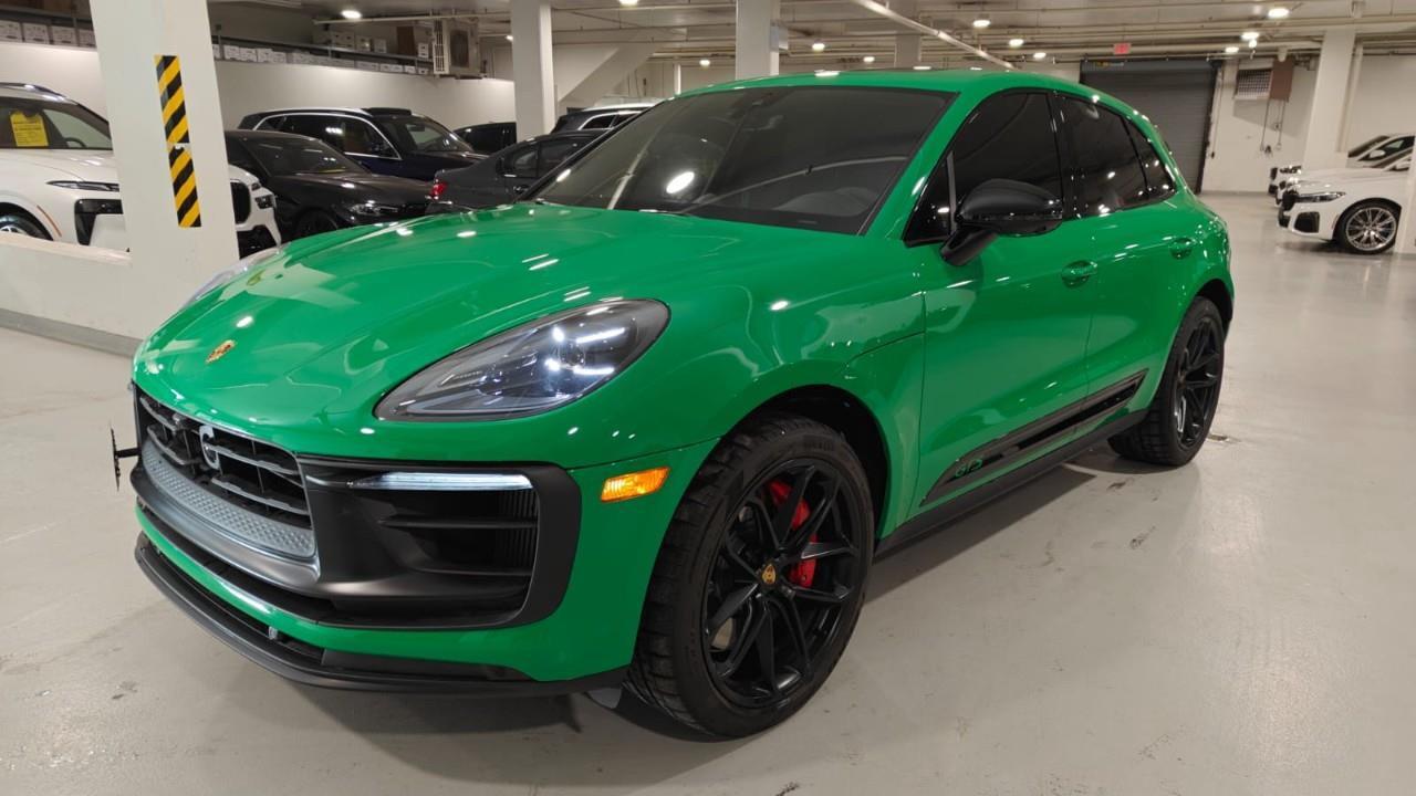 2025 Porsche Macan GTS 4dr All-Wheel Drive Photo4