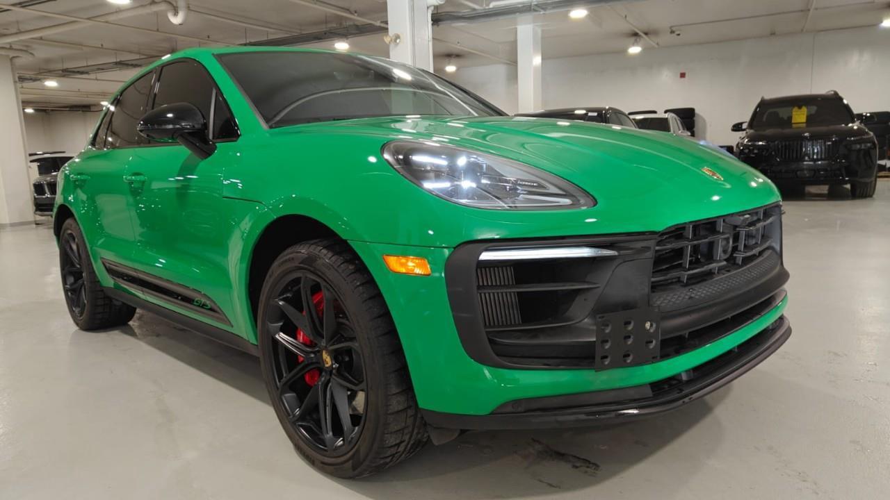 2025 Porsche Macan GTS 4dr All-Wheel Drive Photo2