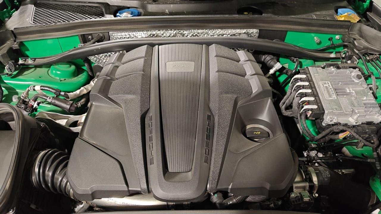 2025 Porsche Macan GTS 4dr All-Wheel Drive Photo