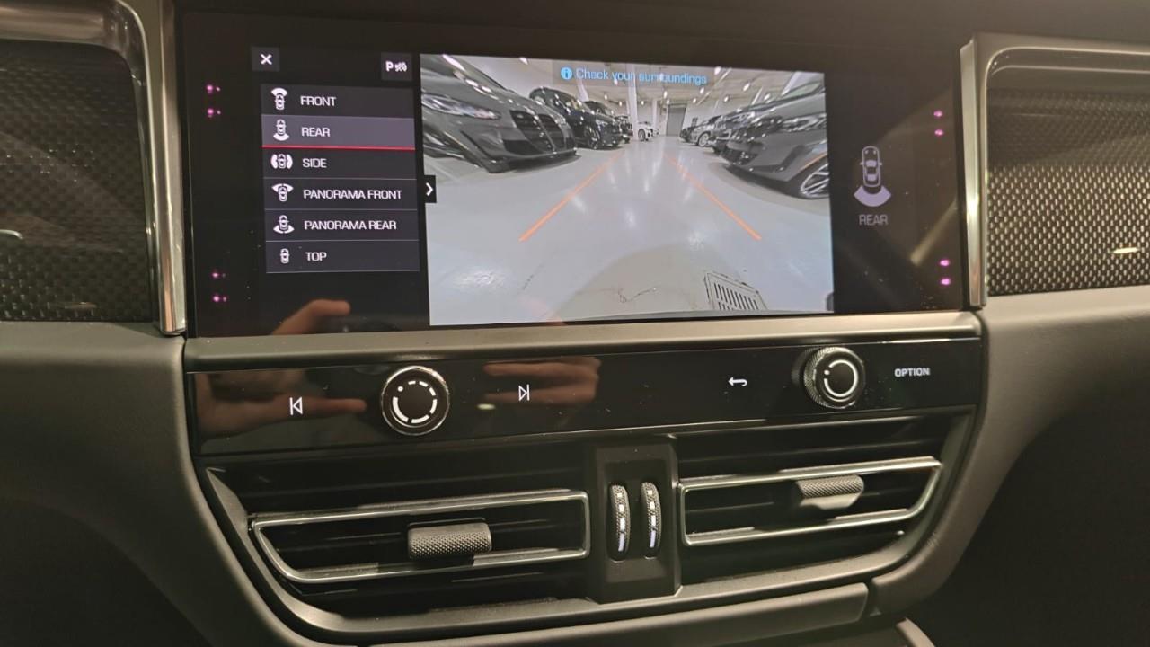 2025 Porsche Macan GTS 4dr All-Wheel Drive Photo