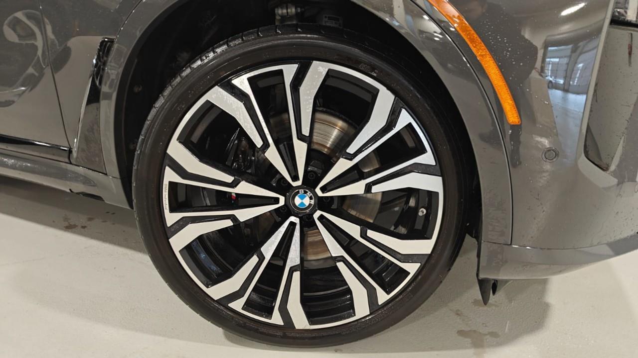 2024 BMW X7 xDrive40i 4dr All-Wheel Drive Sports Activity Vehicle Photo