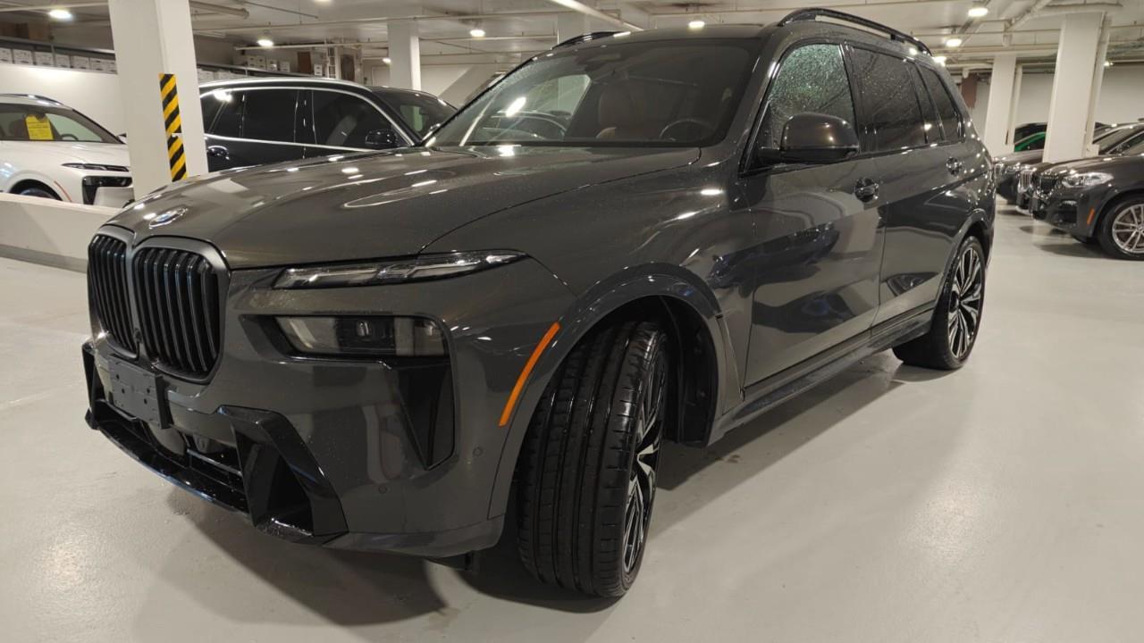 2024 BMW X7 xDrive40i 4dr All-Wheel Drive Sports Activity Vehicle Photo3