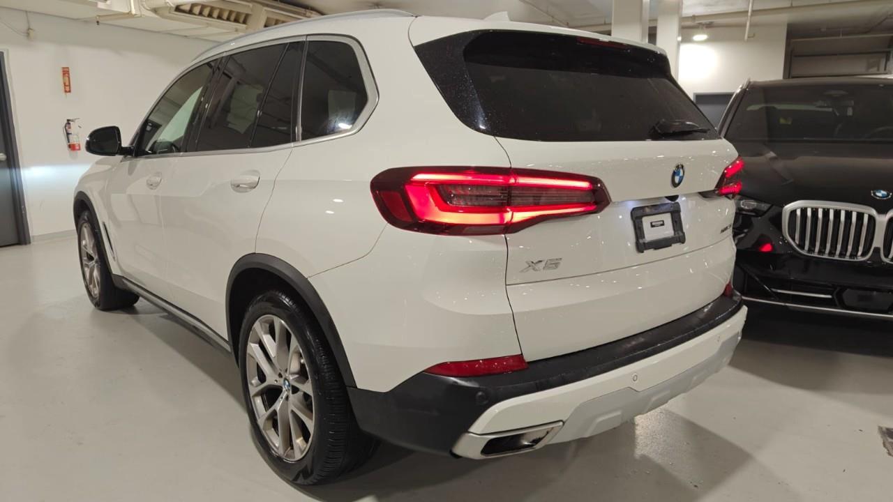 2022 BMW X5 xDrive40i 4dr All-Wheel Drive Sports Activity Vehicle Photo4