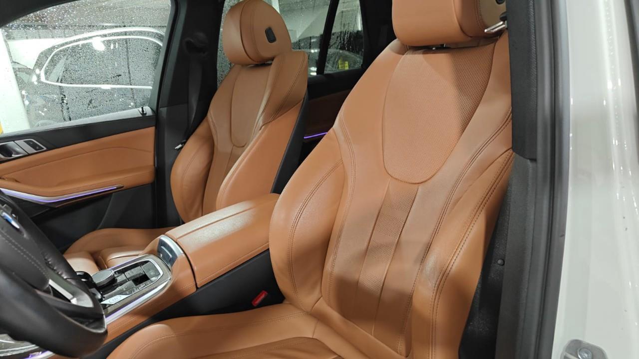 2022 BMW X5 xDrive40i 4dr All-Wheel Drive Sports Activity Vehicle Photo