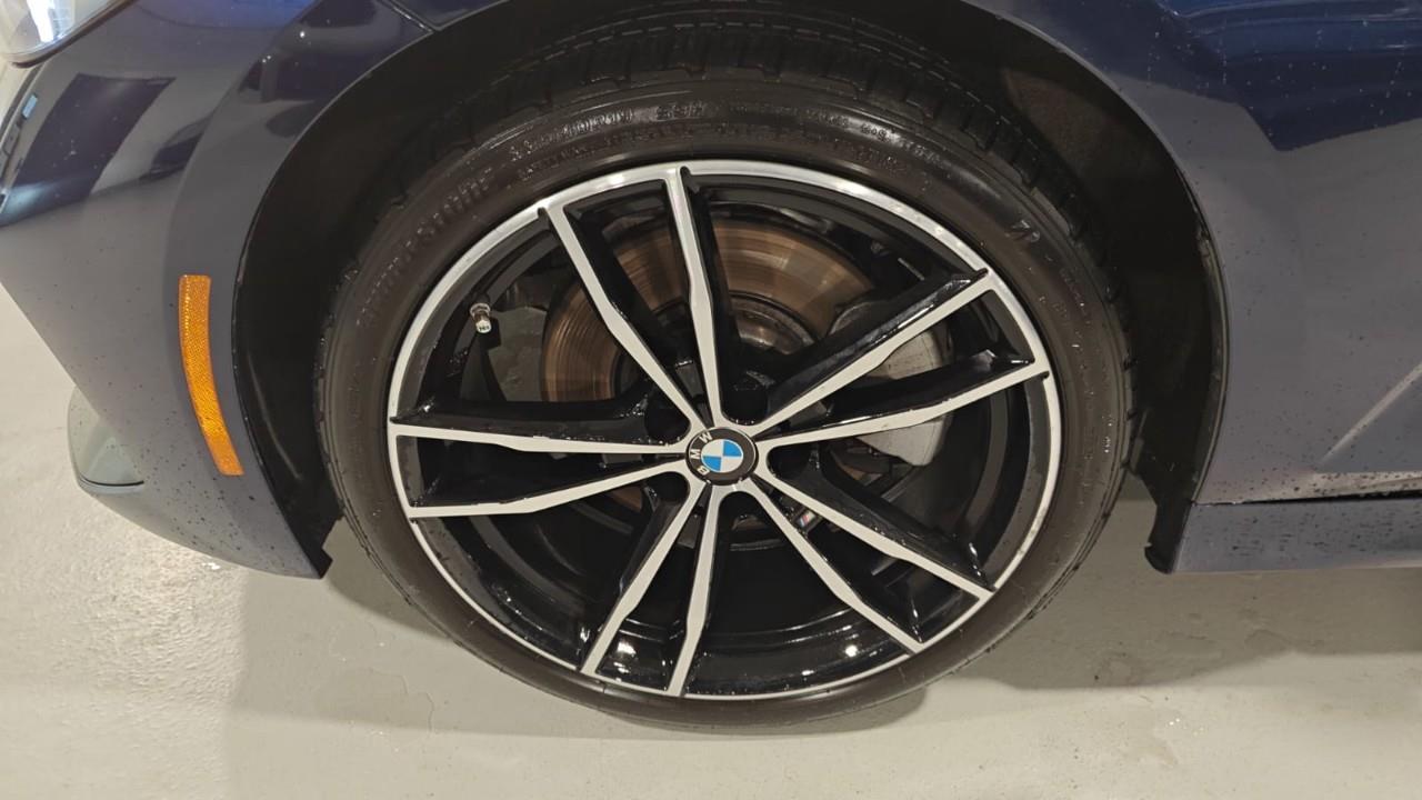 2024 BMW 330 i xDrive 4dr All-Wheel Drive Sedan Photo