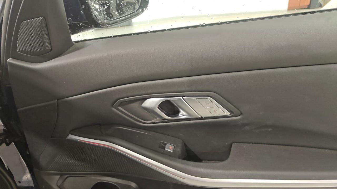 2024 BMW 330 i xDrive 4dr All-Wheel Drive Sedan Photo