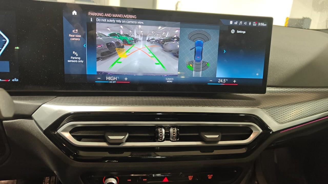 2024 BMW 330 i xDrive 4dr All-Wheel Drive Sedan Photo