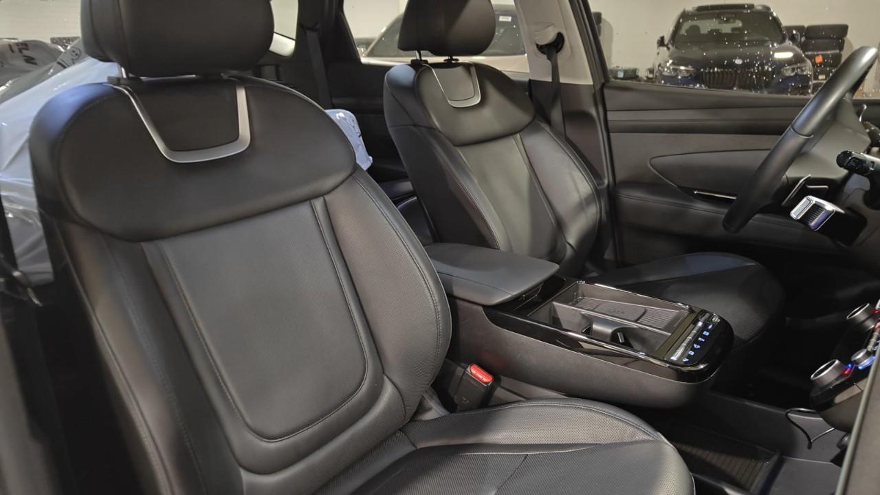 2025 Hyundai Tucson Plug-In Hybrid Ultimate 4dr All-Wheel Drive Photo