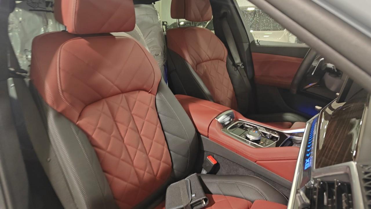 2024 BMW X6 xDrive40i 4dr All-Wheel Drive Sports Activity Coupe Photo