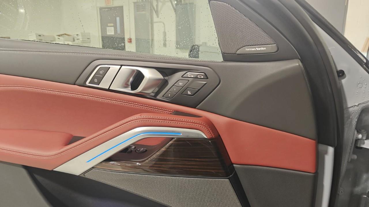 2024 BMW X6 xDrive40i 4dr All-Wheel Drive Sports Activity Coupe Photo