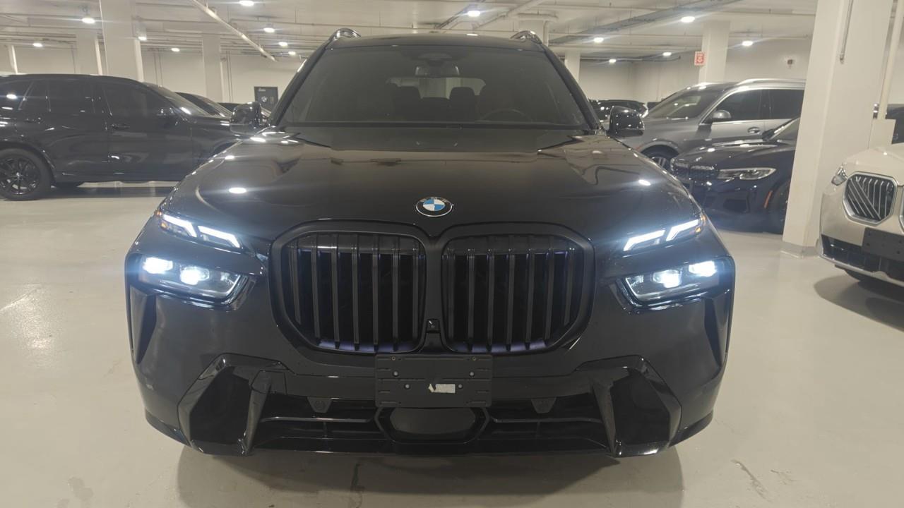 2024 BMW X7 xDrive40i 4dr All-Wheel Drive Sports Activity Vehicle Photo