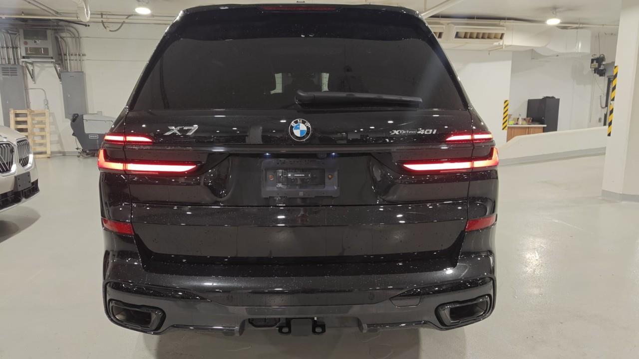 2024 BMW X7 xDrive40i 4dr All-Wheel Drive Sports Activity Vehicle Photo