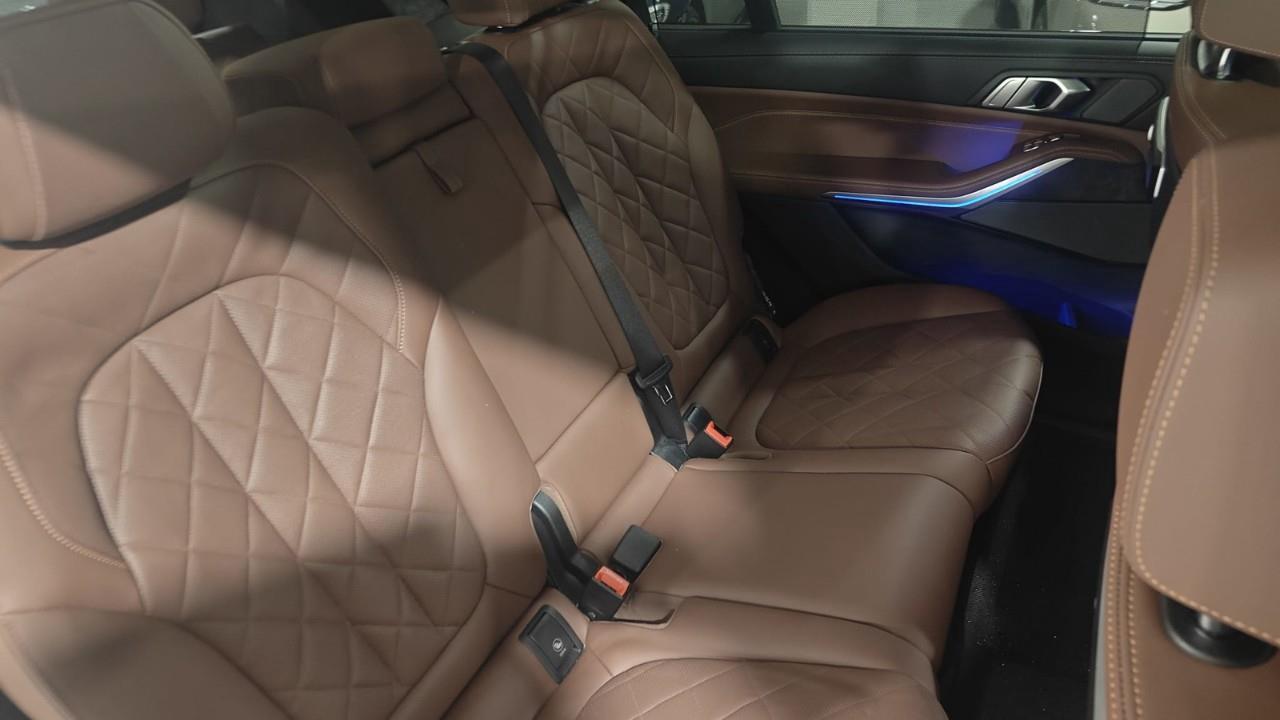 2024 BMW X7 xDrive40i 4dr All-Wheel Drive Sports Activity Vehicle Photo