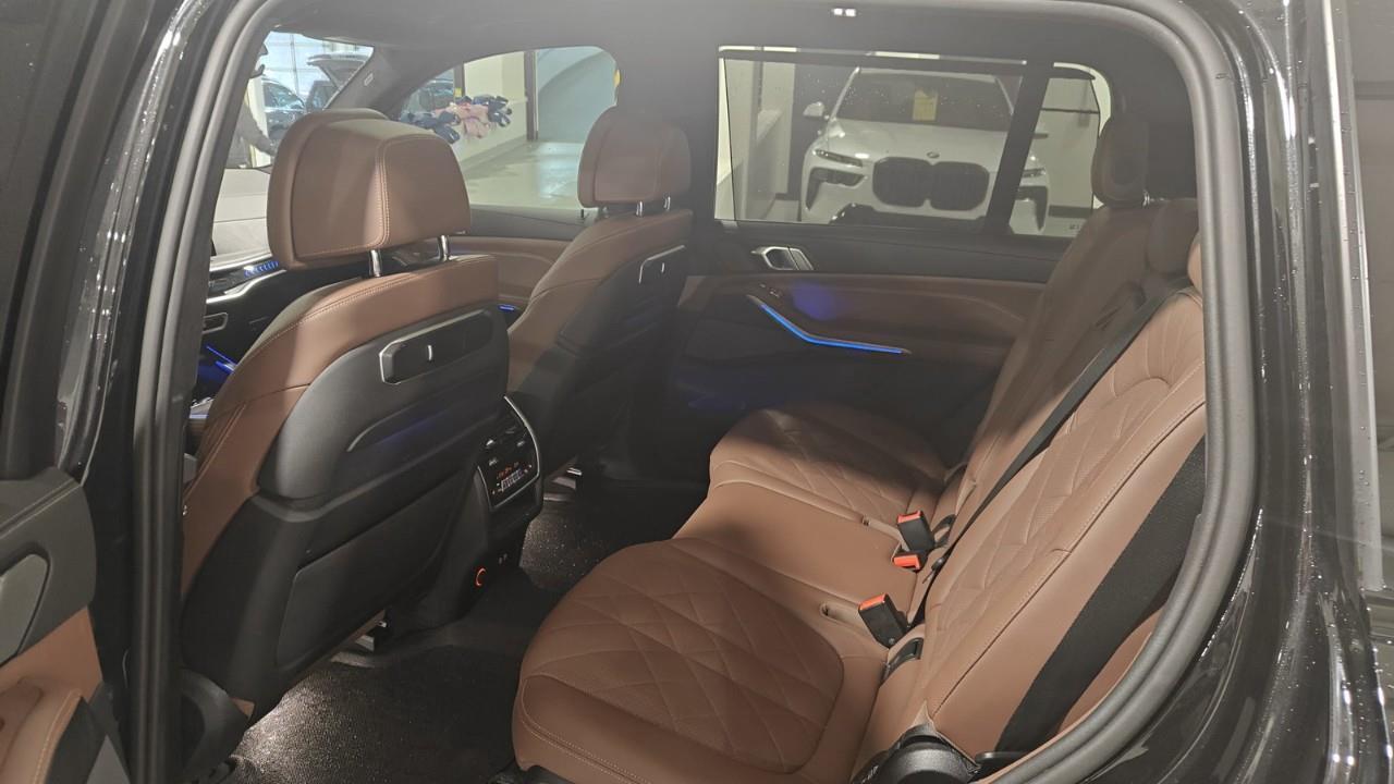 2024 BMW X7 xDrive40i 4dr All-Wheel Drive Sports Activity Vehicle Photo