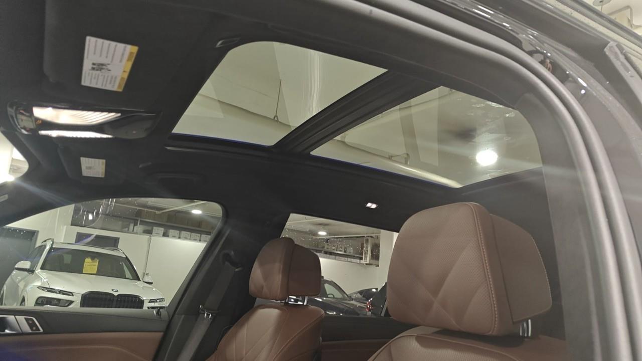 2024 BMW X7 xDrive40i 4dr All-Wheel Drive Sports Activity Vehicle Photo