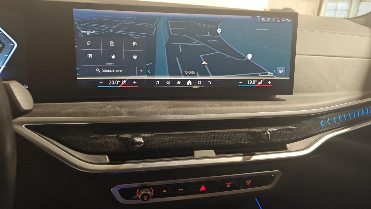 2024 BMW X7 xDrive40i 4dr All-Wheel Drive Sports Activity Vehicle Photo