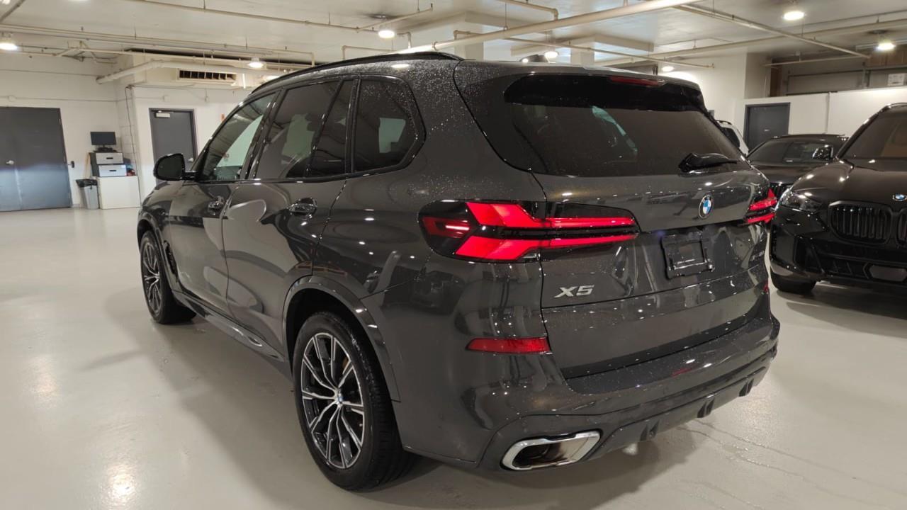 2024 BMW X5 xDrive40i 4dr All-Wheel Drive Sports Activity Vehicle Photo