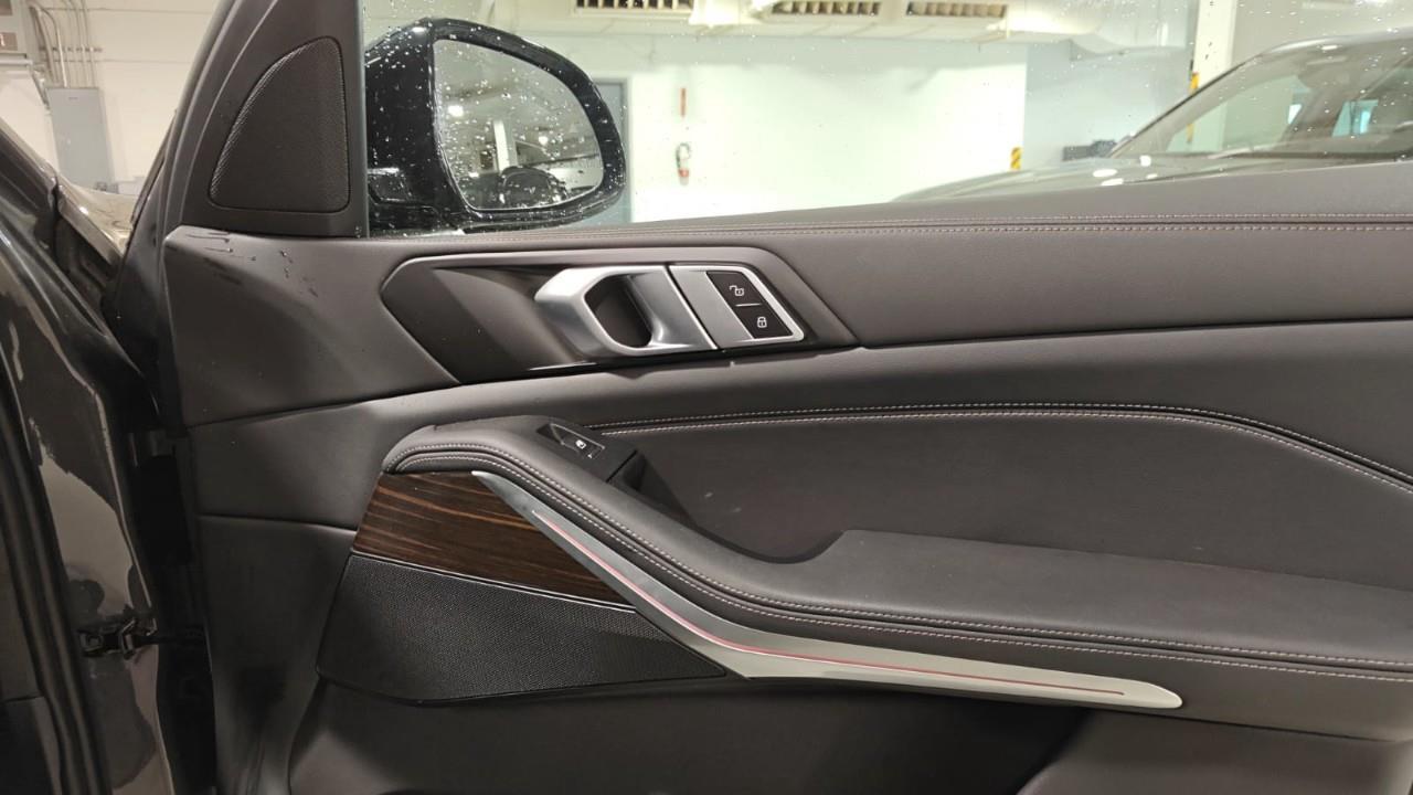 2024 BMW X5 xDrive40i 4dr All-Wheel Drive Sports Activity Vehicle Photo