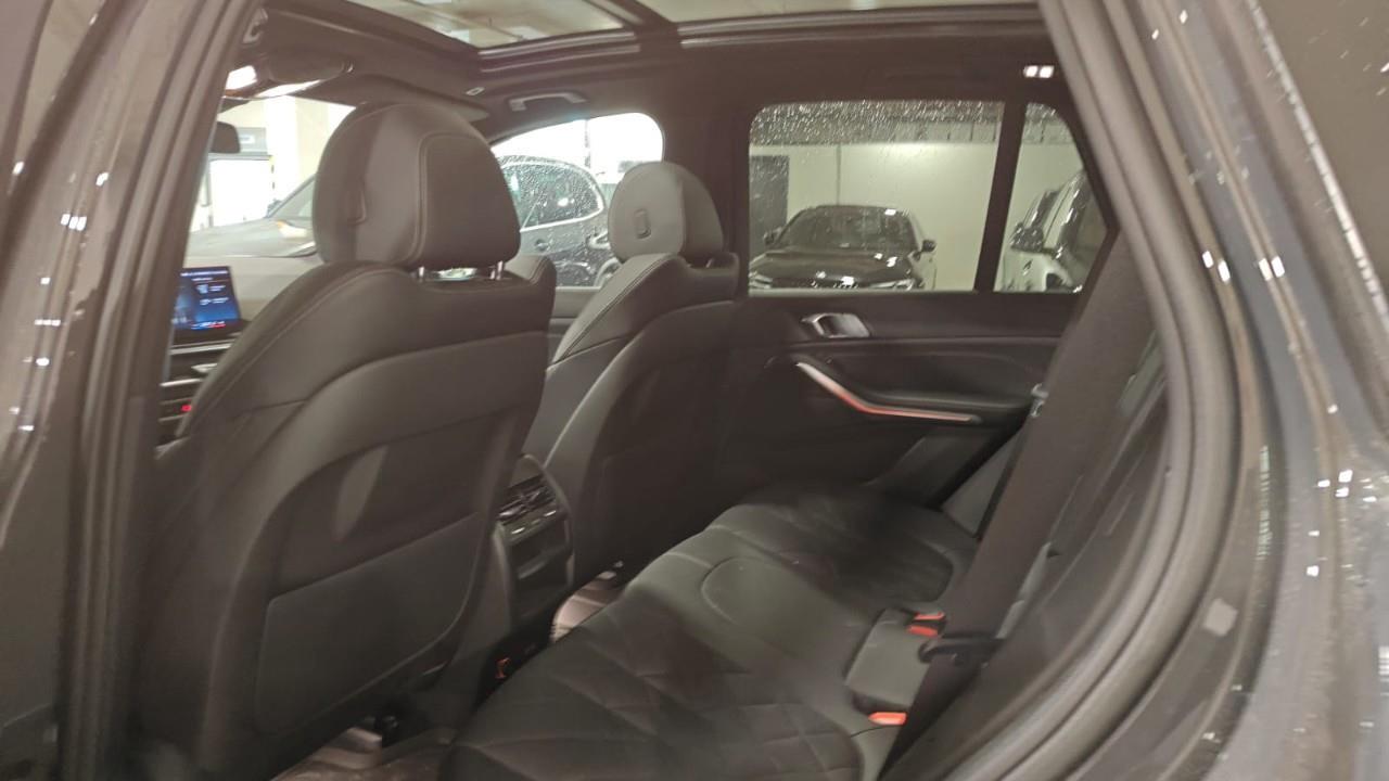 2024 BMW X5 xDrive40i 4dr All-Wheel Drive Sports Activity Vehicle Photo