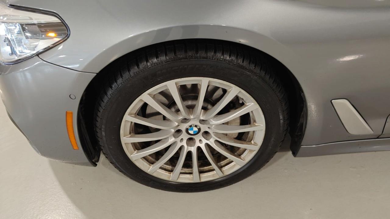 2017 BMW 540 i xDrive 4dr All-Wheel Drive Sedan Photo