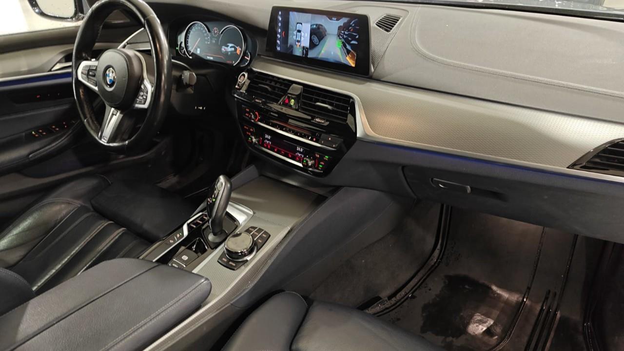 2017 BMW 540 i xDrive 4dr All-Wheel Drive Sedan Photo