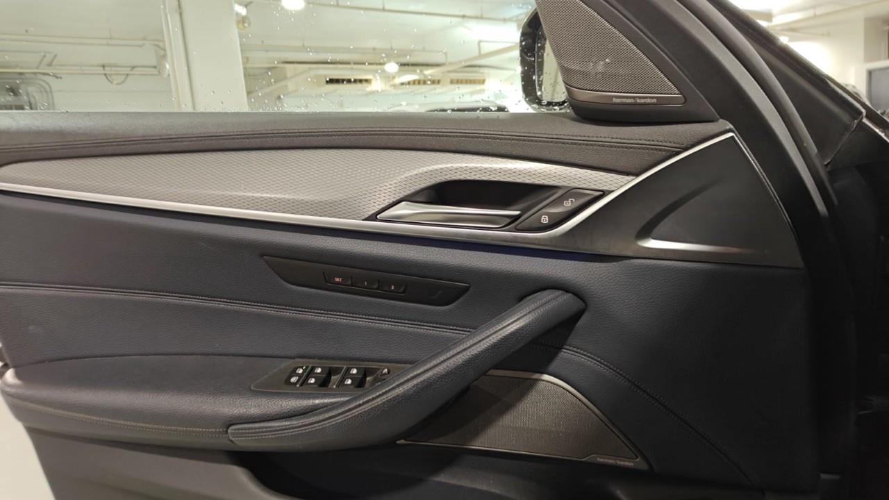 2017 BMW 540 i xDrive 4dr All-Wheel Drive Sedan Photo