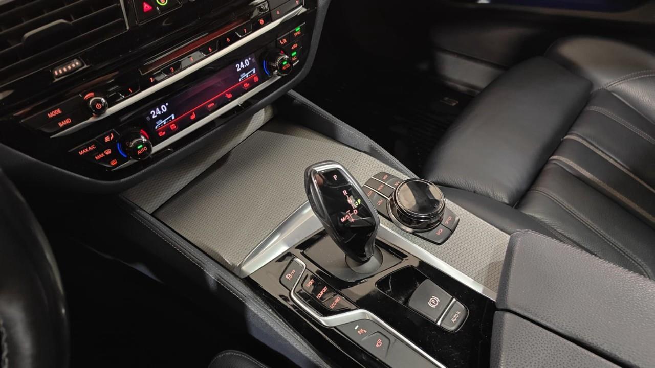 2017 BMW 540 i xDrive 4dr All-Wheel Drive Sedan Photo