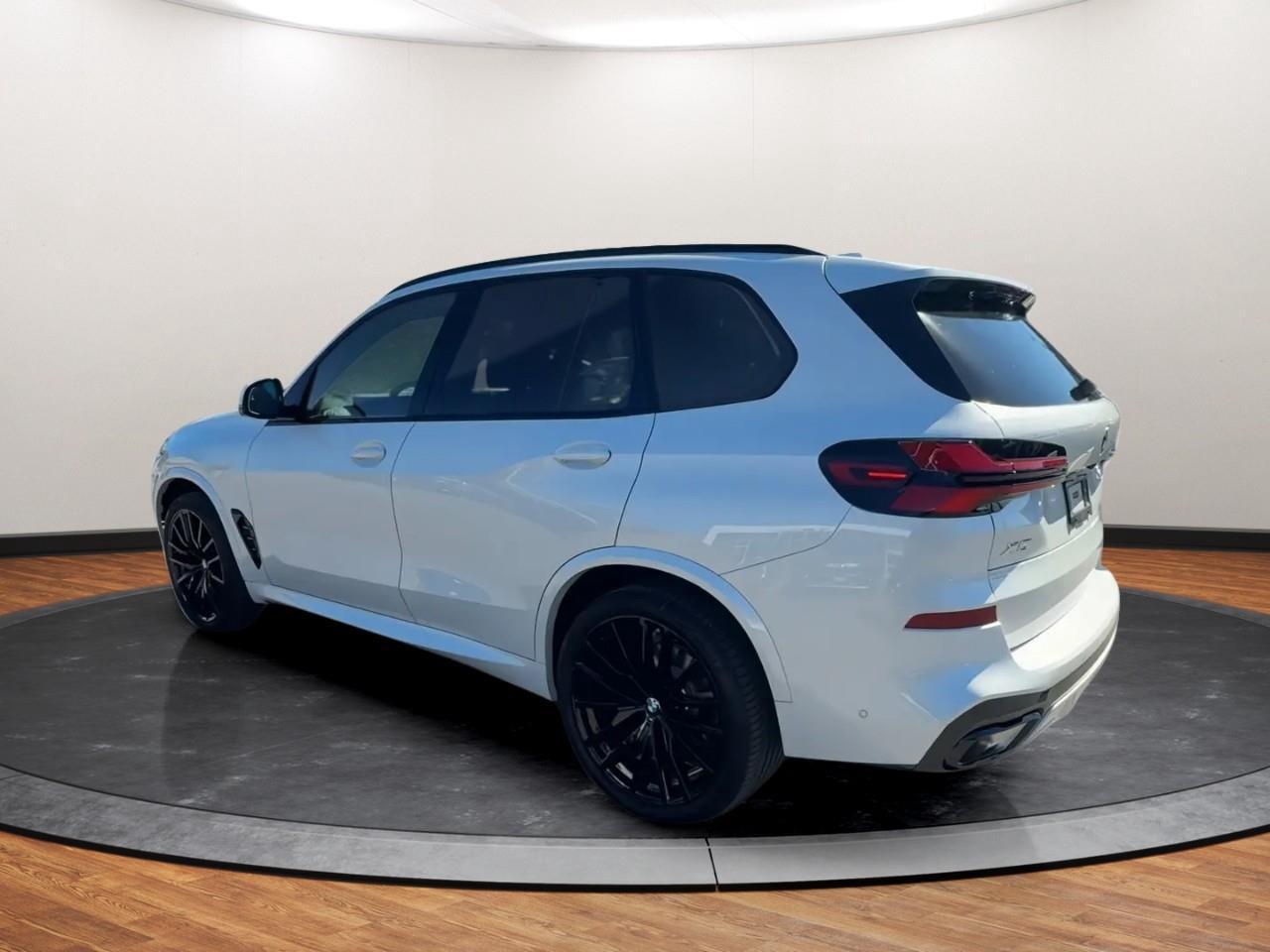 2026 BMW X5 xDrive40i Photo