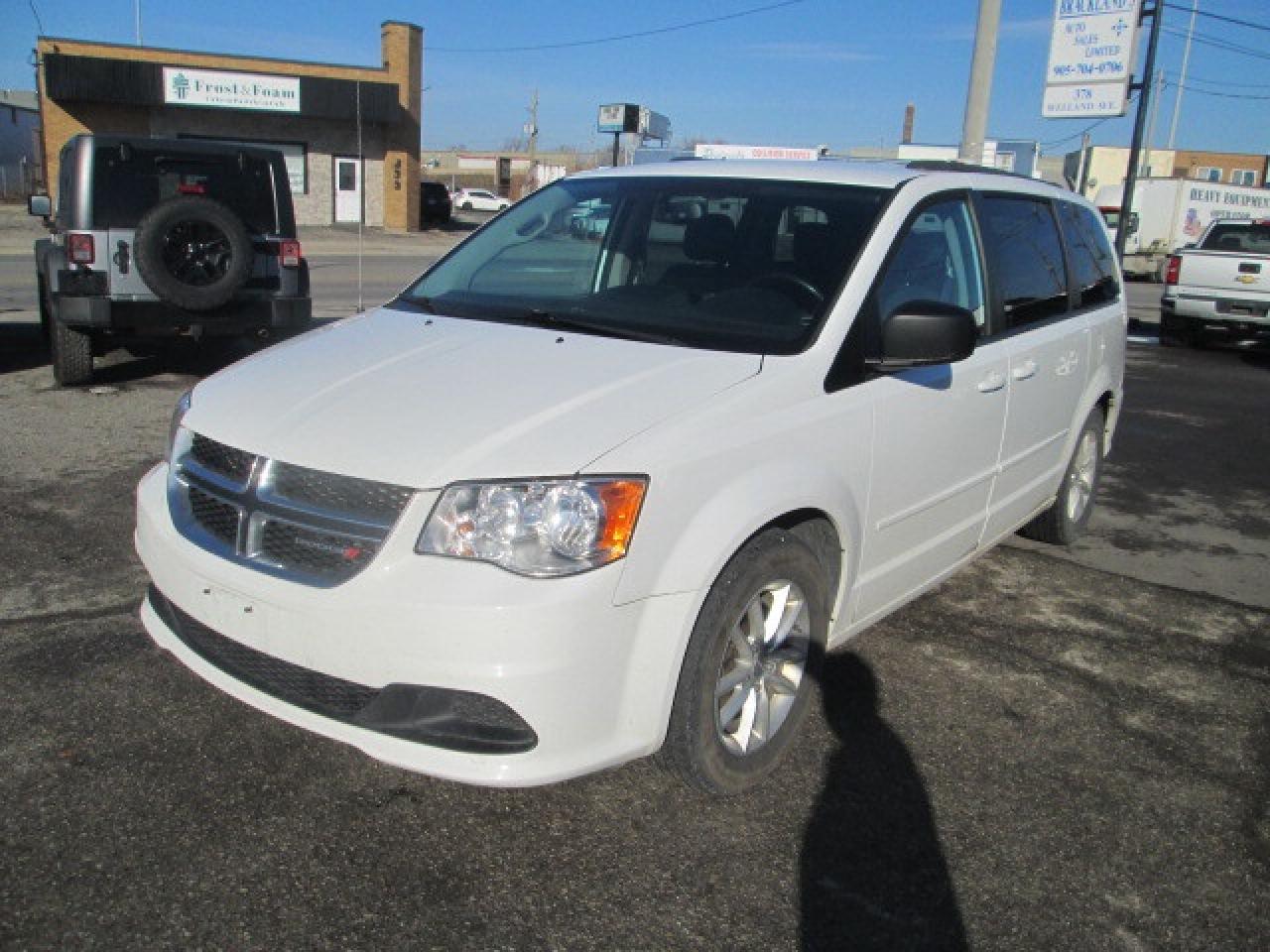 2016 Dodge Grand Caravan 4dr Wgn SXT, Stow N Go Seating, Back Up Camera Photo0