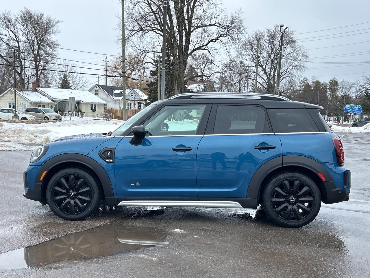 2022 MINI Countryman Cooper S Photo