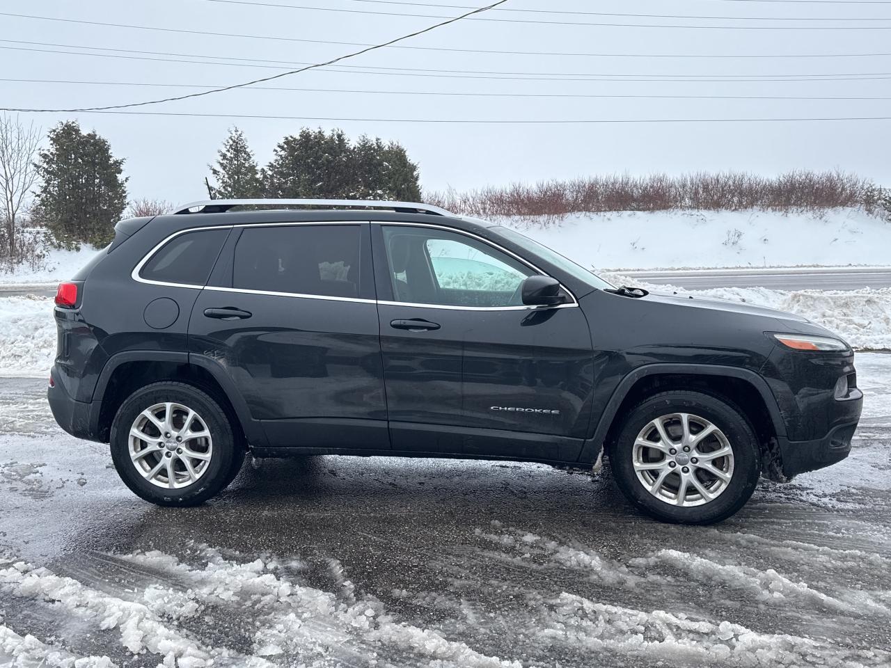 2016 Jeep Cherokee North Latitude Photo