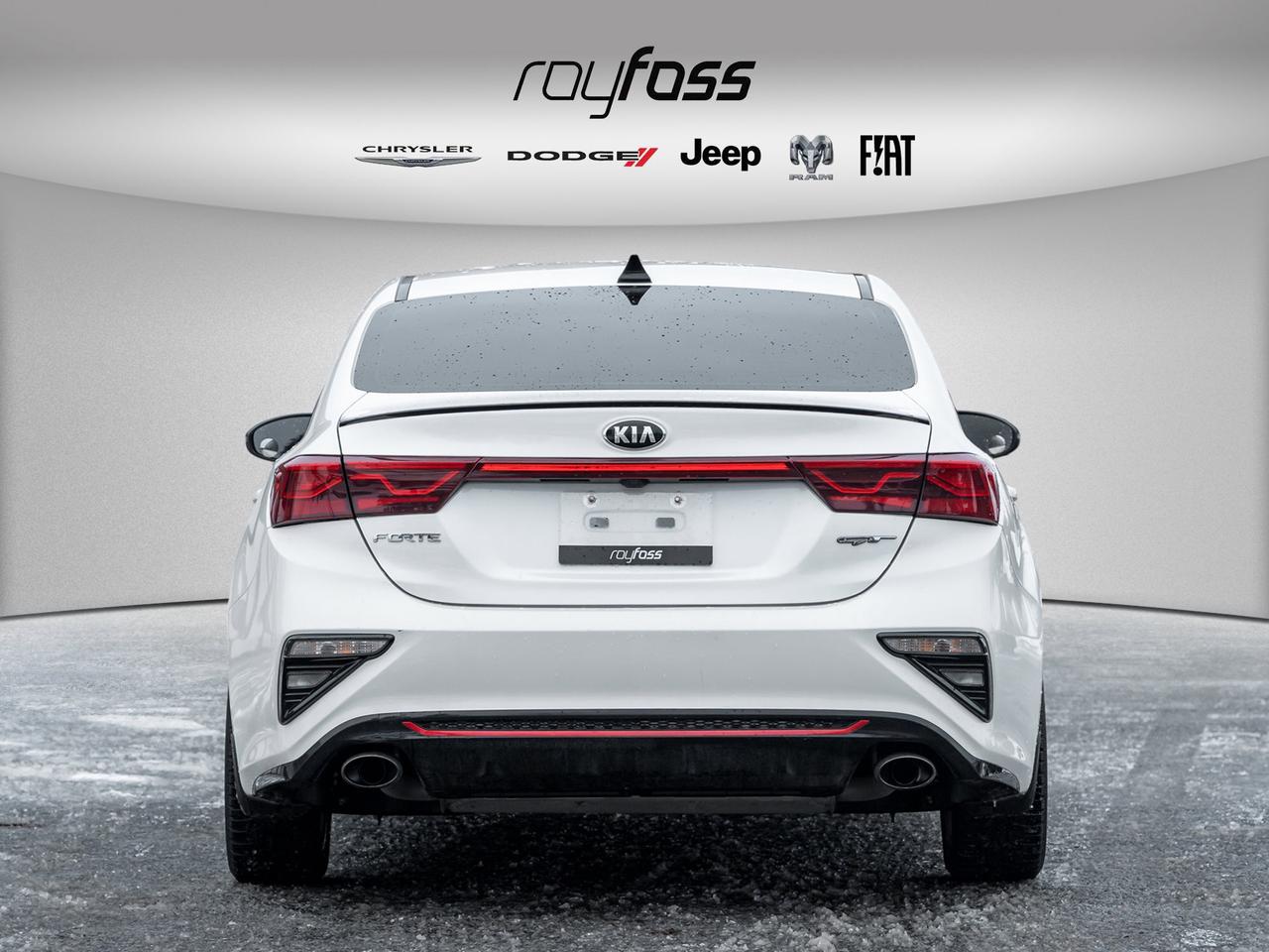 2021 Kia Forte GT Photo4